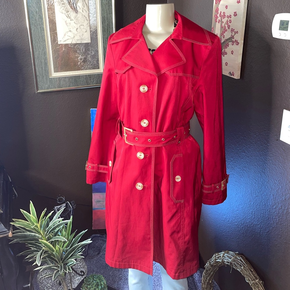 Vintage Gallery Red And Gold Coat Great Condition Gem